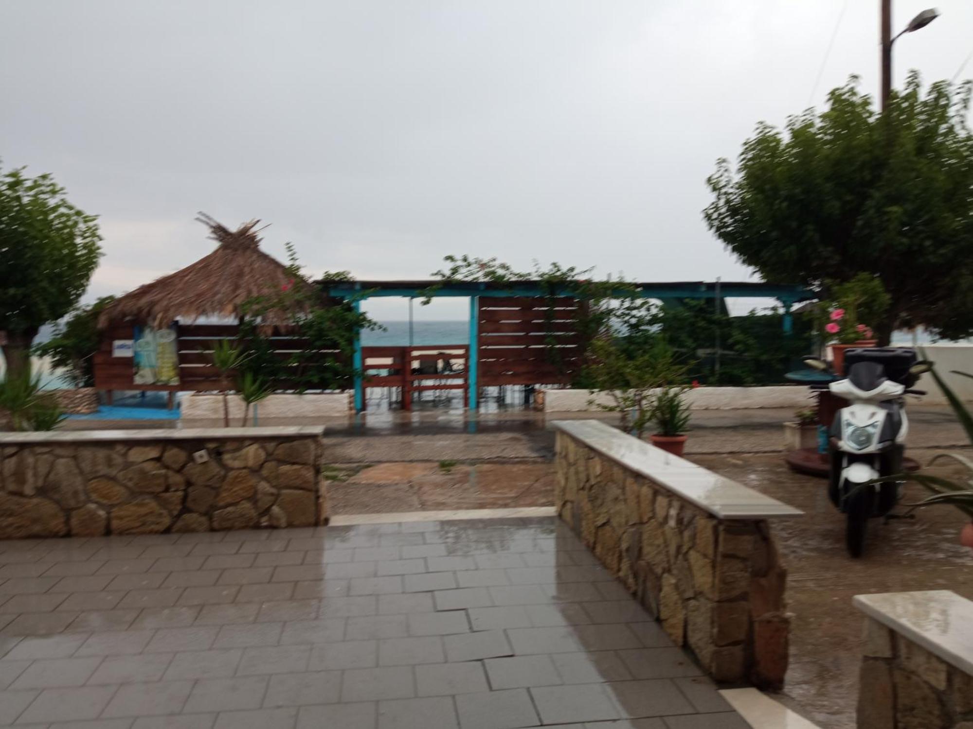 Akri Rooms Akráta Ngoại thất bức ảnh