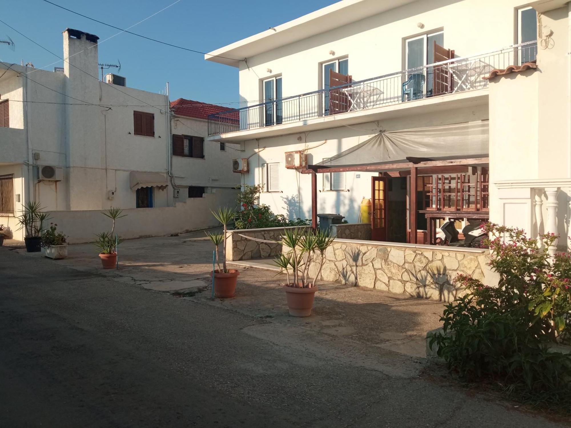 Akri Rooms Akráta Ngoại thất bức ảnh